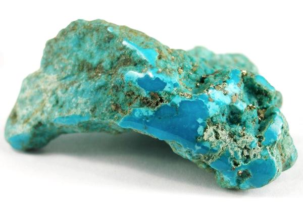 Blue Turquoise from the La Mariquita Mine, Sonora, Mexico. Photo by Robert M. Lavinsky / iRocks.com, CC BY-SA 3.0 via Wikimedia Commons.