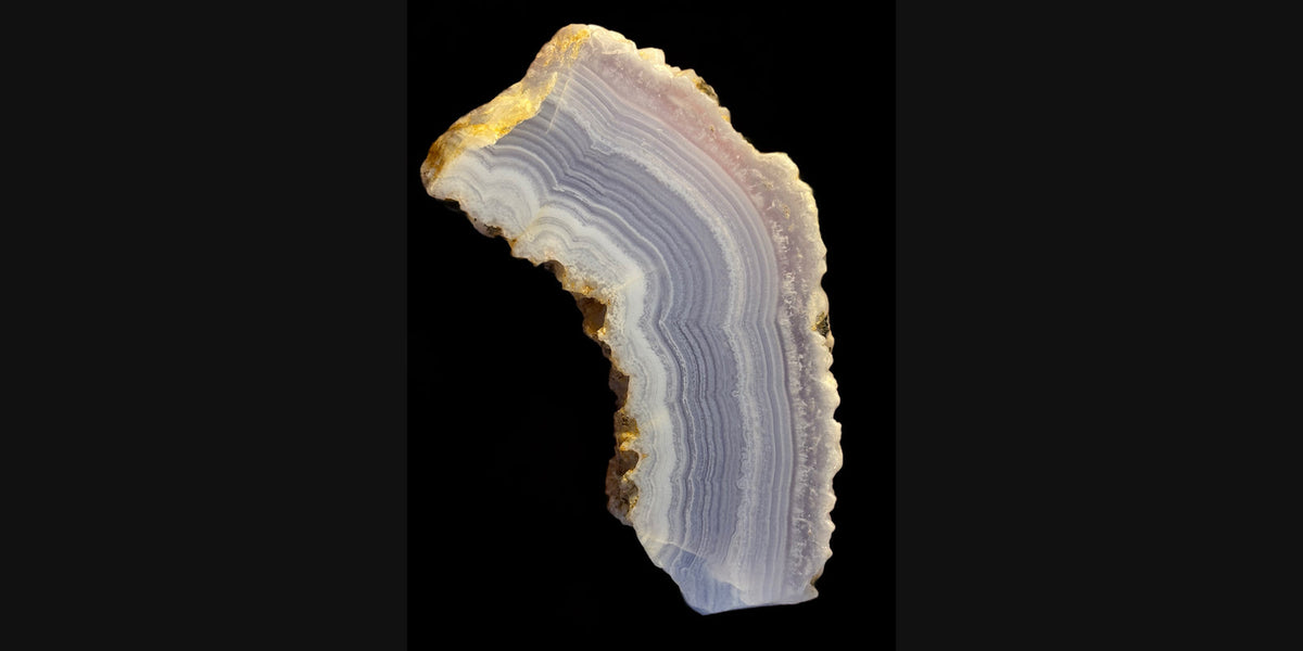 Blue Lace Agate specimen — Roosters Peacock crystal guide
