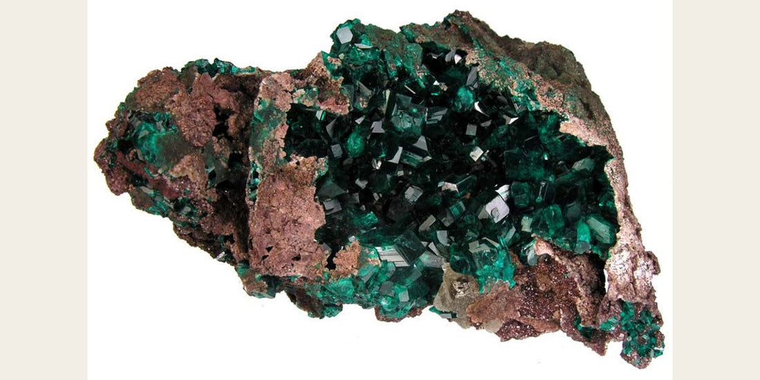 Dioptase crystal specimen from the Republic of the Congo — Roosters Peacock crystal guide