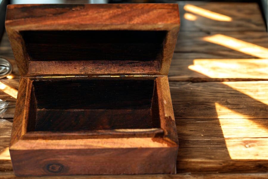 "Pentagram Star" Inlaid Wooden Storage Box - Compact 4 x 2.5 x 2 Inch Altar Keepsake