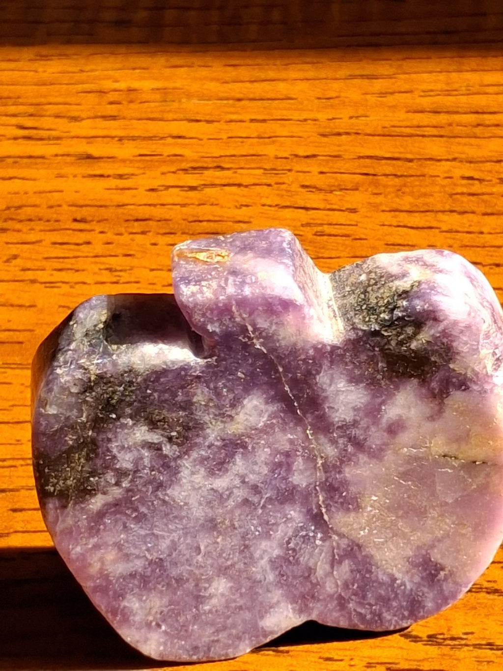 Amethyst pumpkin carving front view with stem, 4.37-ounce flat gemstone