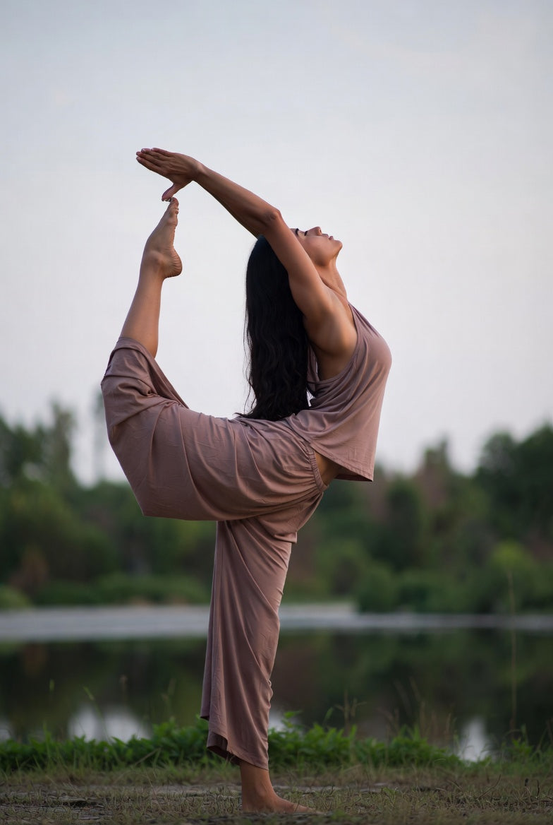 7 Chakra Orgone Pendant Necklace - Layered Healing Crystal Reiki Energy Amulet with Copper Spiral"